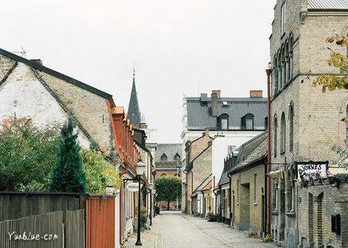 瑞典中世纪小镇的现代别墅