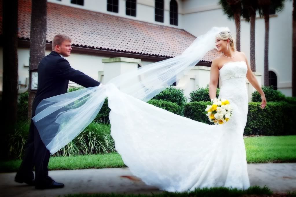Real Wedding: Lauren & Schuyler Part 3 via TheELD.com