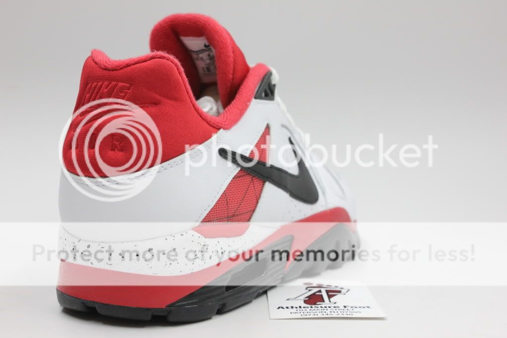 BIG NIKE HIGH (SHT BLK/VRSTY RED)